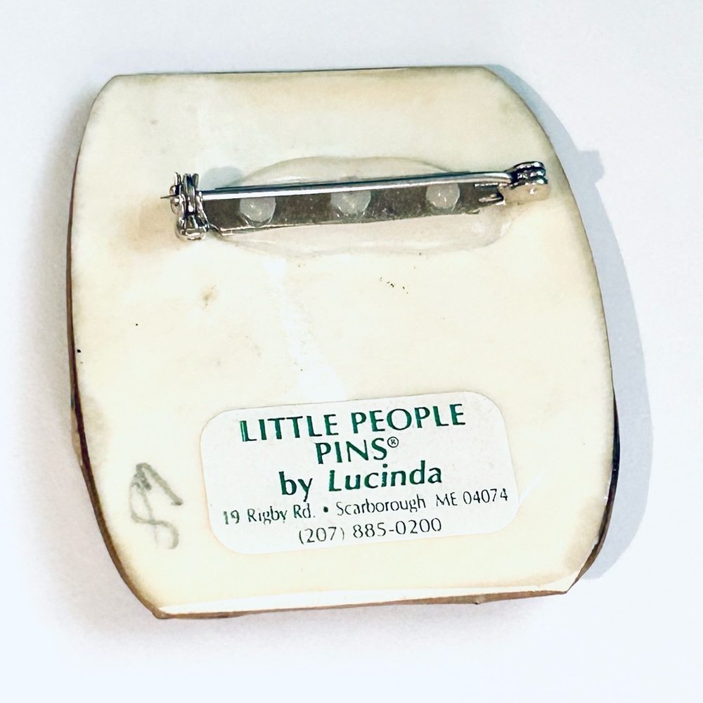 Vintage Little People Pins by Lucinda - Picture 6 of 6